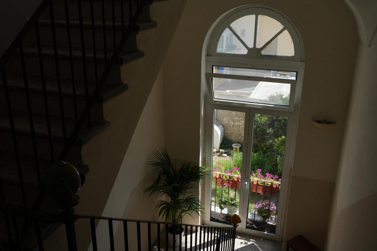 Palazzo Manzoni Apartments Bari Exterior foto